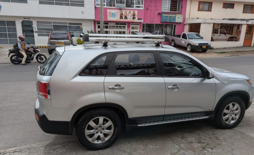 2012 KIA SORENTO LX