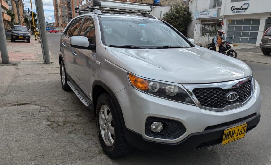 2012 KIA SORENTO LX