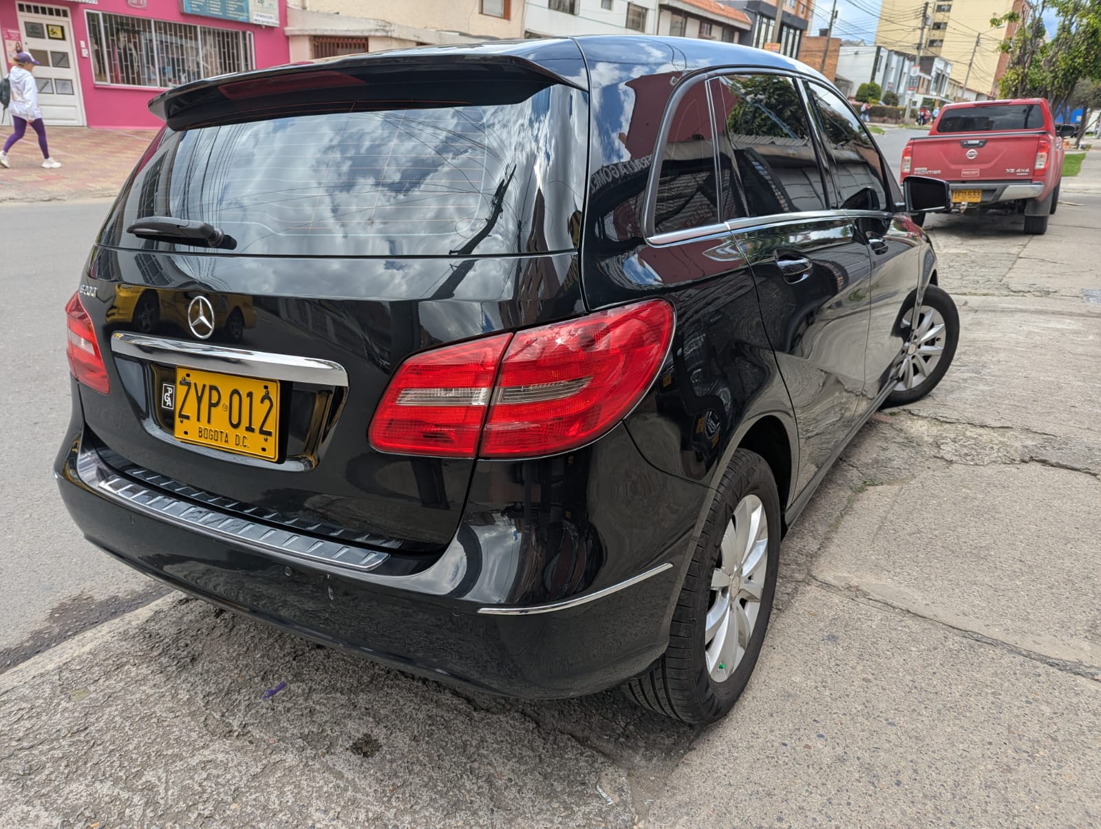 2014 MERCEDES BENZ B200