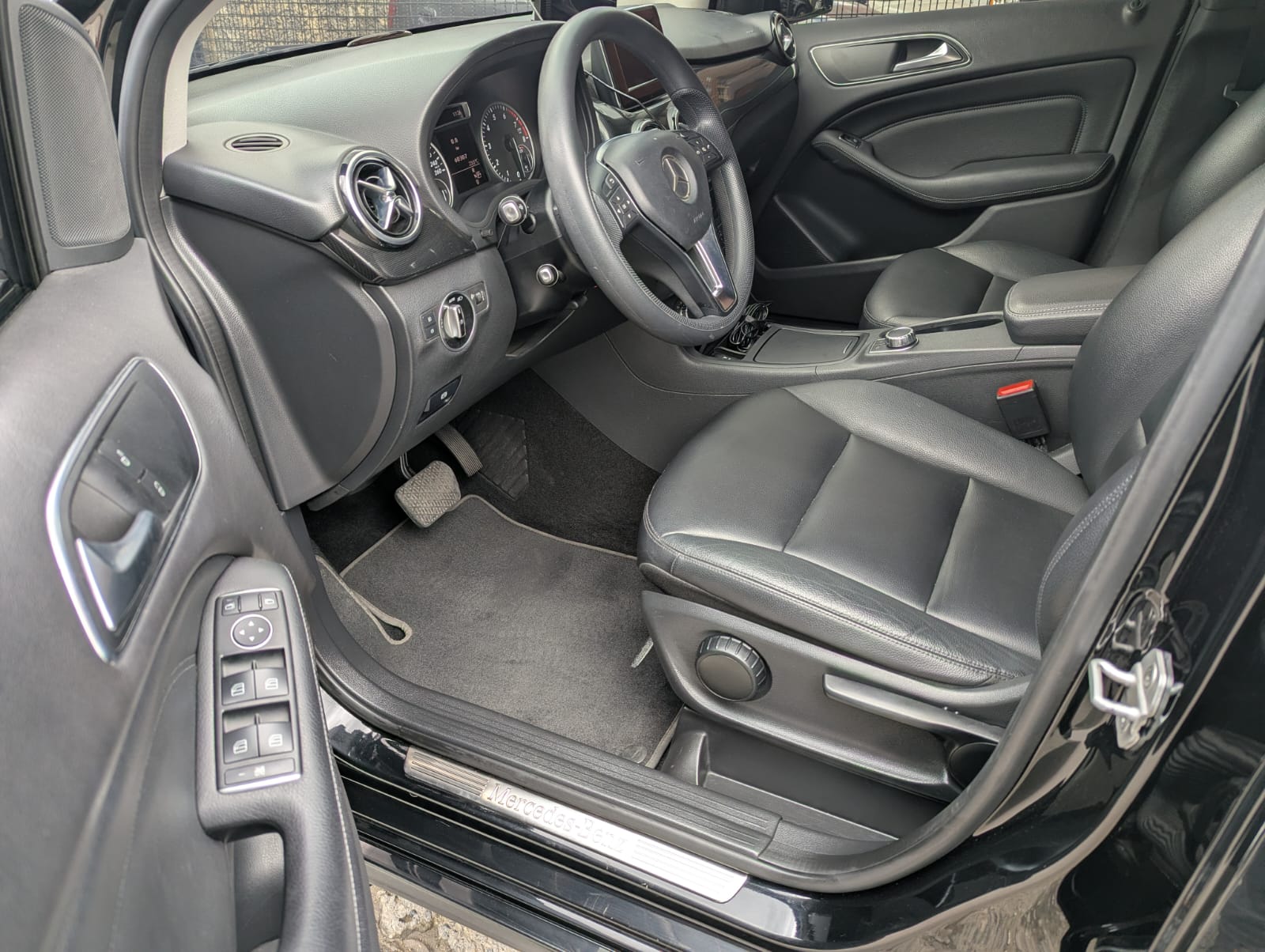 2014 MERCEDES BENZ B200