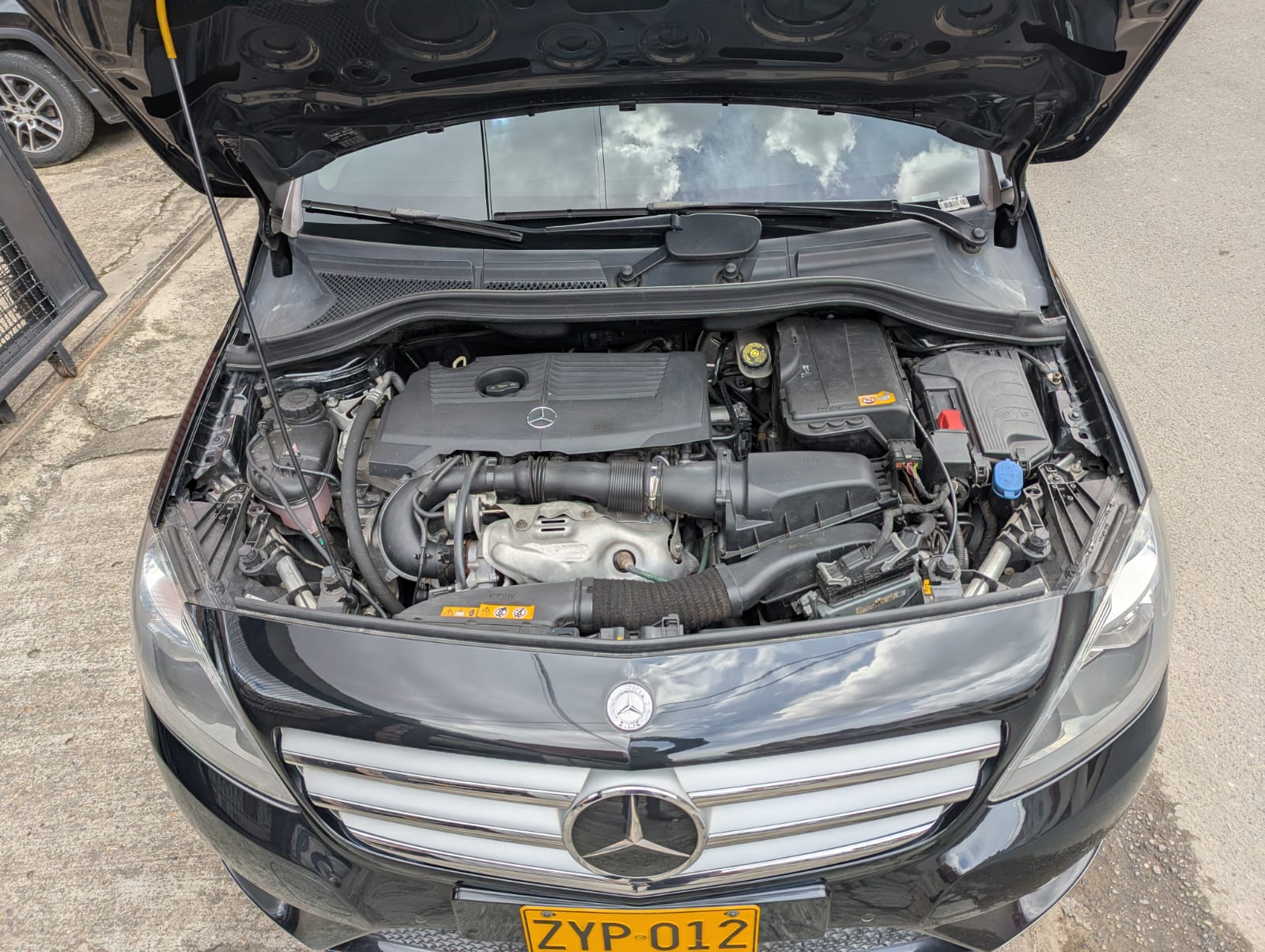 2014 MERCEDES BENZ B200