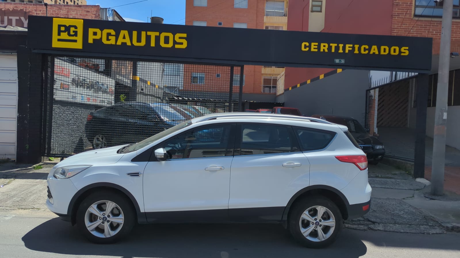2016 FORD ESCAPE SE