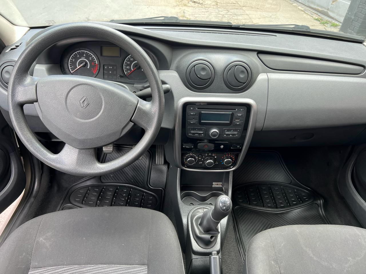 2013 RENAULT LOGAN FAMILIER